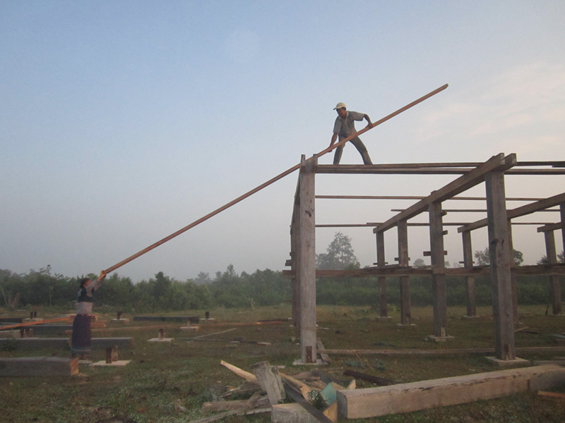 %_tempFileName4%20Hoisting%20floor%20joists%20on%20new%20church%