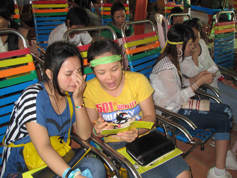 %_tempFileNameSpecial%20youth%20gathering%20at%20beach%20with%20tribespeople%